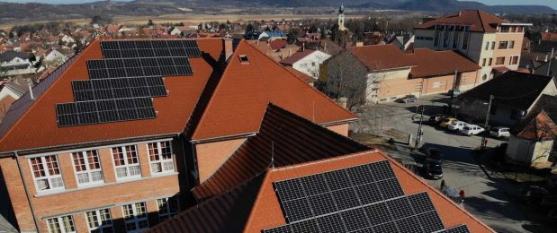 Elkészült a napelemek telepítése