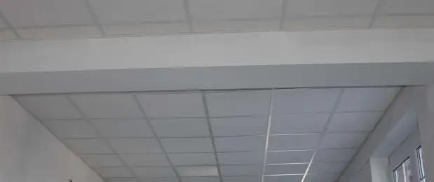 Új mennyezet, új hangulat az első emeleten