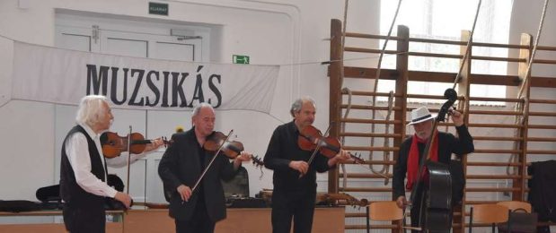 Népzene a Vásár téren-Muzsikás együttes