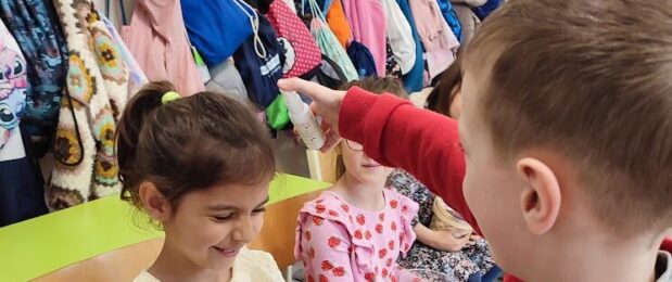 Húsvéti locsolkodás az 1.b-ben